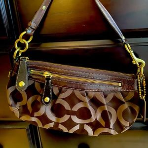 Coach clutch/wristlet